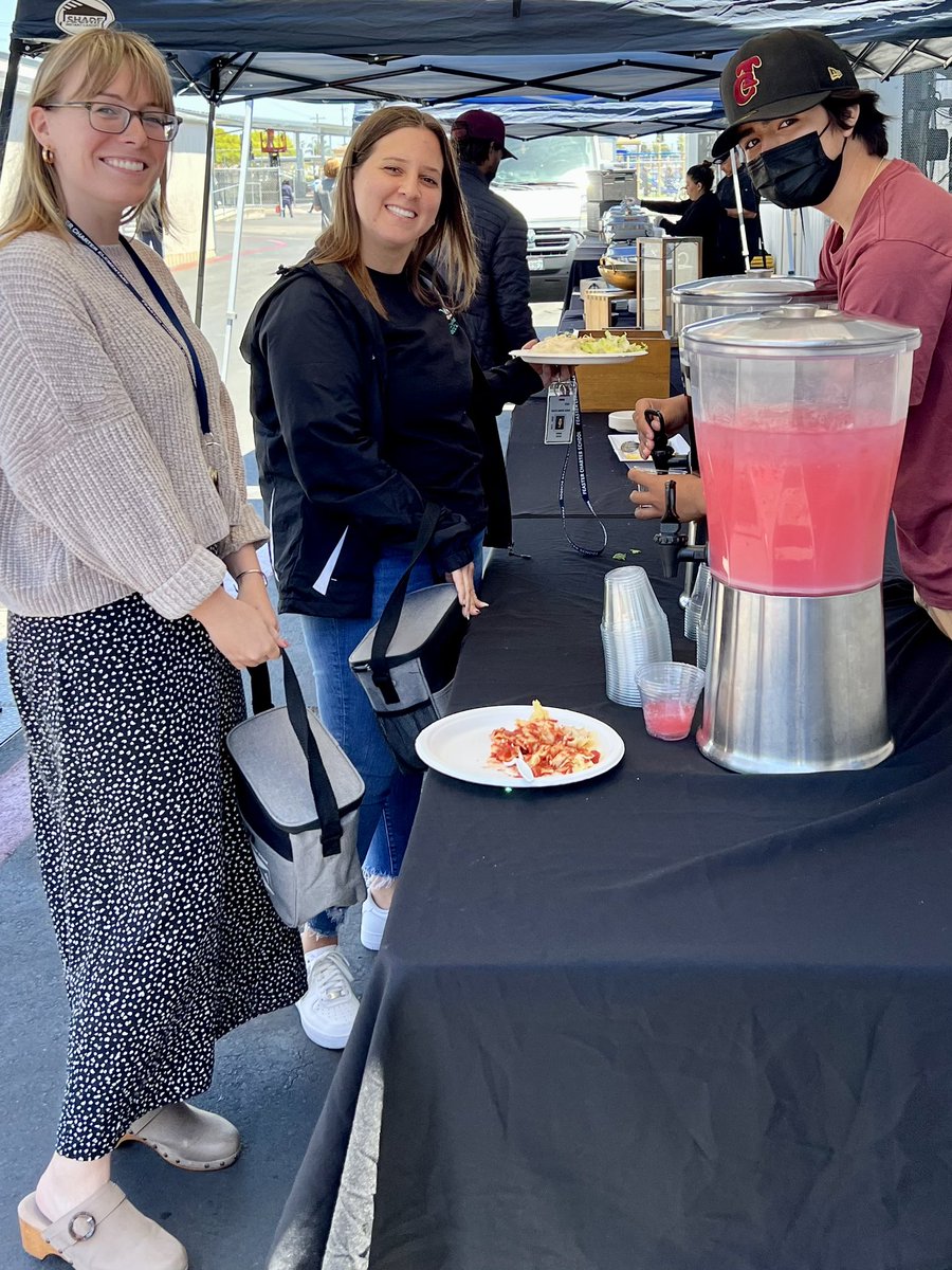 FeasterCharter's tweet photo. Our amazing admin team hosted a staff lunch from #eltapatio in honor of #teacherappreciationweek, #nurseappreciationday, and #classifiedemployeeappreciationweek! Every staff member was gifted a #feasterlearns lunchbox! https://t.co/IobKi04SyO