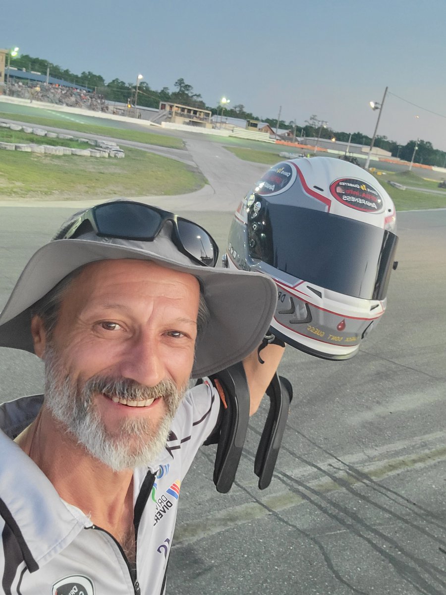 CheckDontGuess's tweet photo. Congrats @driverlacykuehl  on your P3 of 17 #Legendcars at @CitrusSpeedway Next Race at @AuburndaleSpwy May 14th. @SonnysBBQ #CheckDontGuess #DiabetesAwareness #Type1Awareness #DFDA @NASCARDiversity https://t.co/BWqRW2BQ9l