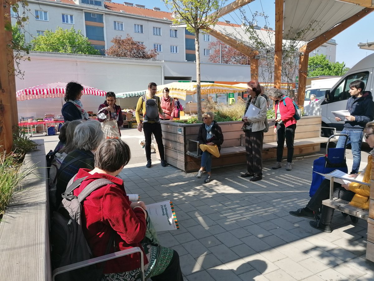 Heute 16:30 Floridsdorfer Marktführung: Überblick über das Angebot im Marktviertel, Standler kennenlernen, Zubereitungs-Tipps ... Details zu unserer Arbeit im Rahmen der Gebietsbetreuung Stadterneuerung und der kostenfreien Schlingermarkt Führung leben-am-schlingermarkt.at/.../kennen-sie…