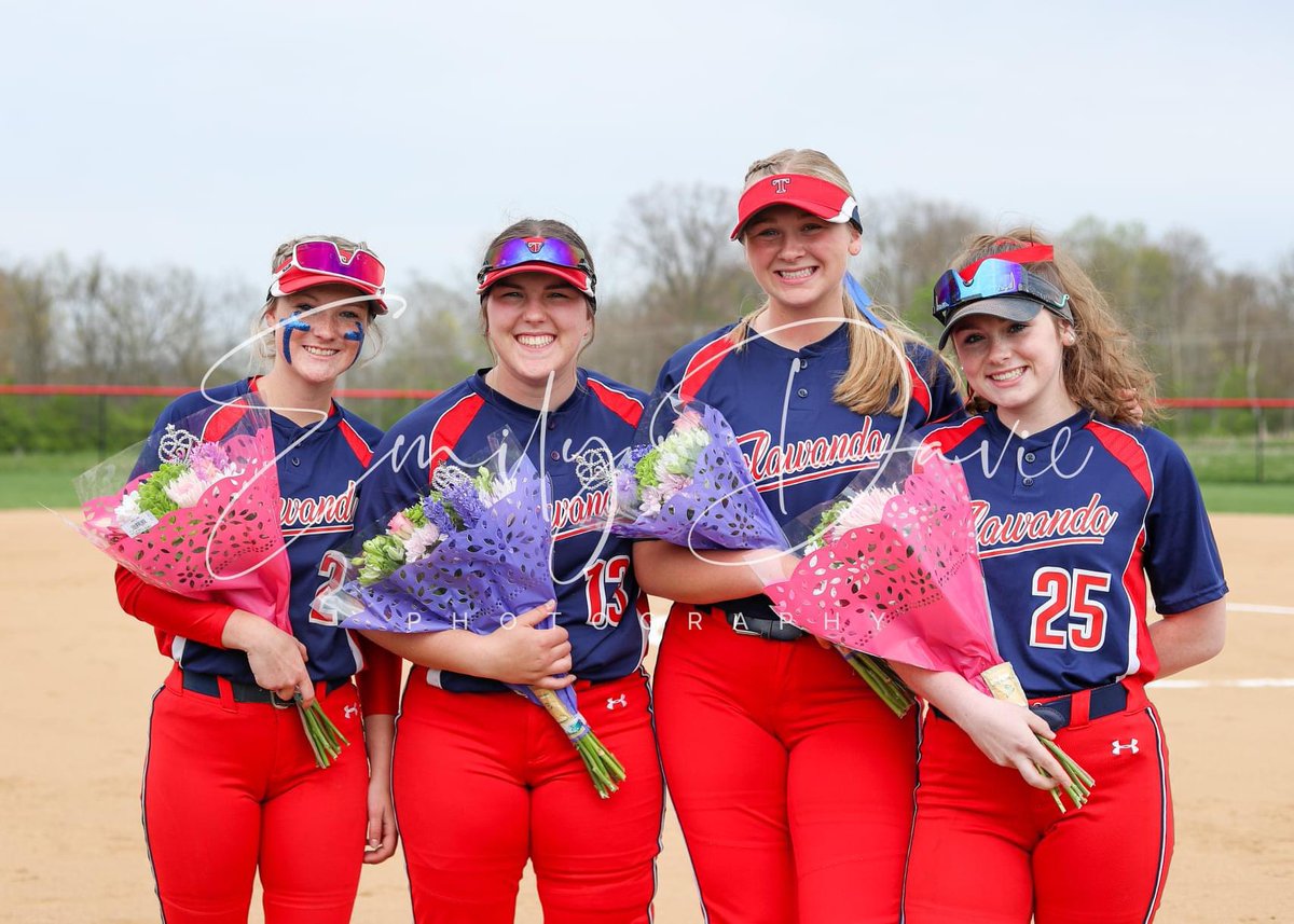 BraveFastpitch's tweet photo. Fell tonight @ Fairfield, 0-4. Both pitchers spun great games, couldn’t string hit together. @McKenna_Weekley (5H,3K,3ER). Hits: @HaleeMcdade, Patton (2), &amp; @kaelynw04 

Thanks to #OurSeniors @RDsuban, @BrooklynConra13, @miadamuth, &amp; @patton_madie-your legacy is secure! #together https://t.co/arnXxiEl34