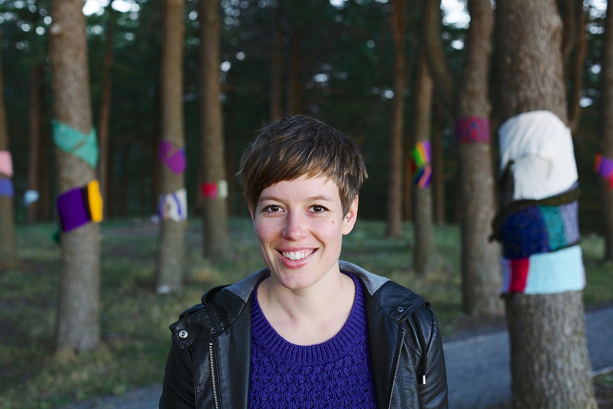 Dr @anna__madeleine from <a href="/ANUartdesign/">ANU Art & Design</a> references natural cycles &amp; creates incredible mixed-reality artworks &amp; electronic installations. Experience her audio-visual artwork "Vivid Frequencies" at the Tellus Art Project opening on May 14 at the Garden bit.ly/3KGoFEb