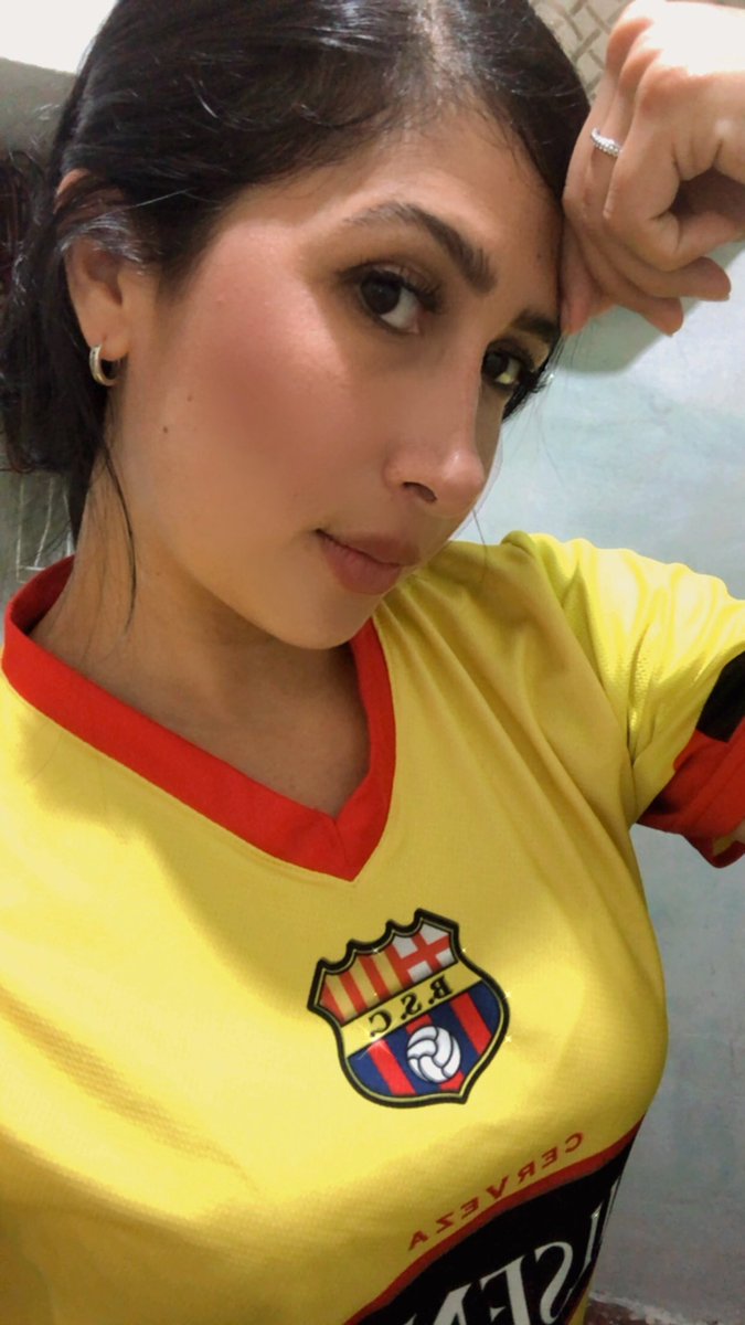 Feliz Noche amigos💛🖤