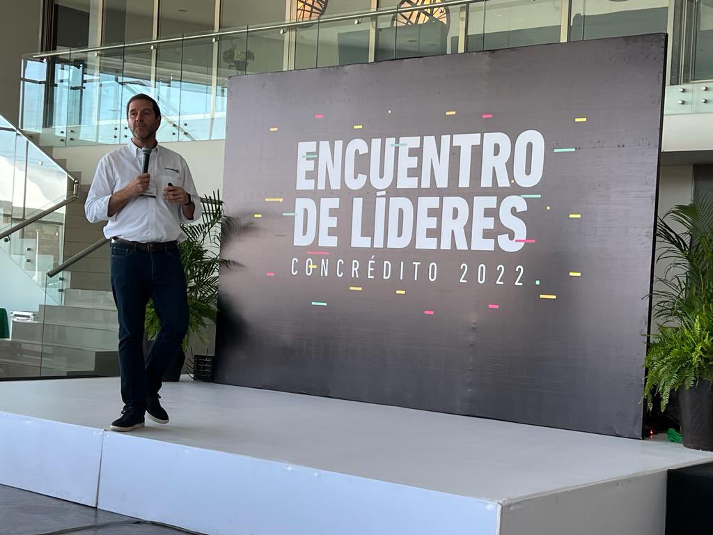 jfcueto73's tweet photo. Encuentro de Líderes @ConCrédito 2022!! Reencontrarnos para reflexionar sobre el liderazgo de cada uno de nosotros. Ser personas integrales con un modelo FISSEP. Tengo claro PARA QUÉ? Sirvo a #Empresarias, #AsesorasEmpresariales y #Colaboradores? #Somosfamilia #SomosConCrédito https://t.co/And4TYumal