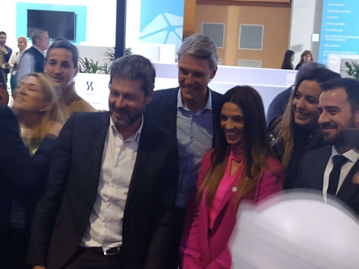 Desde <a href="/santafetur/">Turismo Prov SantaFe</a>  y junto a las ciudades de #Rosario , #SantaFe , #Rafaela y #Esperanza , y sus Bureaus,  participamos de <a href="/MeetUpARG/">Meet Up Argentina</a> , presentando la oferta turística santafesina en cuanto a turismo de reuniones,  potenciando un sector con gran trayectoria en nuestra provincia.