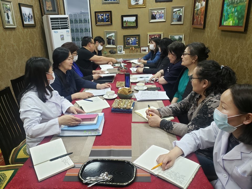 SustainableTex2's tweet photo. @MWCAssociation is doing auditing of textile companies for their compliance with the National Standard for Sustainable textile production. Successful candidates will represent 🇲🇳Mongolia during #PremiereVision exhibition in July ✈️👏
@switchasia 
@EUinMongolia #textileproduction https://t.co/bPwXm3Gxs9