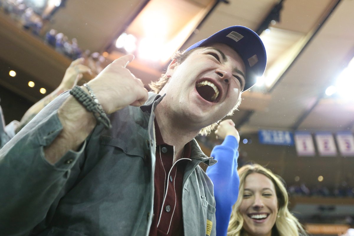 NYRangers's tweet photo. Seen at Game 5 📸 https://t.co/qKg747DlNz
