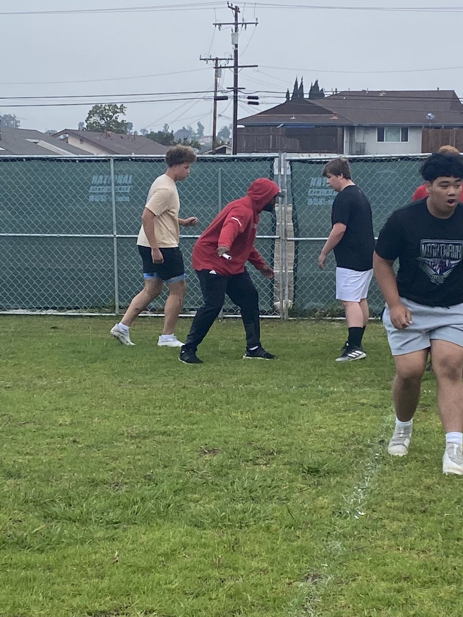 OLuBoburka's tweet photo. @OLuFootball has some amazing coaches on its staff.  I had the opportunity to observe DB/RB Coach Eric Lee, OL Coach Chris Ward and OC Aaron Corp.  Each man has a passion for their craft and love helping their athletes achieve their goals. @OLu_Athletics https://t.co/Bbqg7Ed7jK