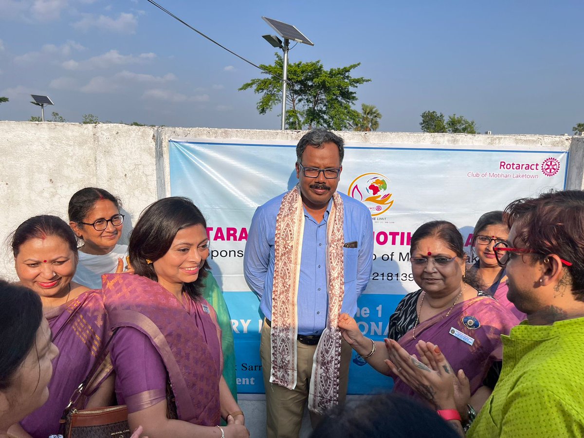 MGCUBihar's tweet photo. Inaugurating the machine,Hon'ble VC Prof. Anand Prakash said that the vending machine was installed to ensure an effective, safe and convenient mode for any time access to sanitary napkins. The purpose is to promote safe and hygienic- sanitary practices among women and girls. https://t.co/gYMczOS4KT