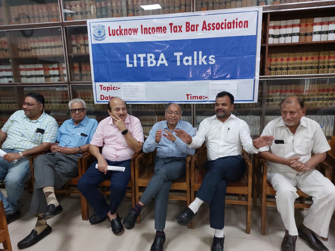 ITBarLucknow's tweet photo. 5th edition of LITBA talk was organised on ‘All about form 10BD &amp; 10BE of Income Tax’ on 11.05.2022 by @ITBarLucknow 
CA Akash Agarwal presented his keynote address
Members of LITBA attended the program in large numbers &amp; appreciated the idea of LITBA Talks
@yashvardhan_me https://t.co/XO5JeVY4oT