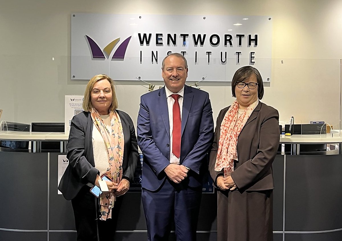 IndependentHEA's tweet photo. Great to see @IndependentHEA CEO Dr Peter Hendy at the Wentworth Institute of Higher Education (WIN) in Surry Hills #Sydney.
WIN is a highly-valued #IHEAMember offering programs in business, prof accounting & interactive media.
#IHEA #MemberRelations #HigherEducation #Australia https://t.co/TfFYs2QLjM