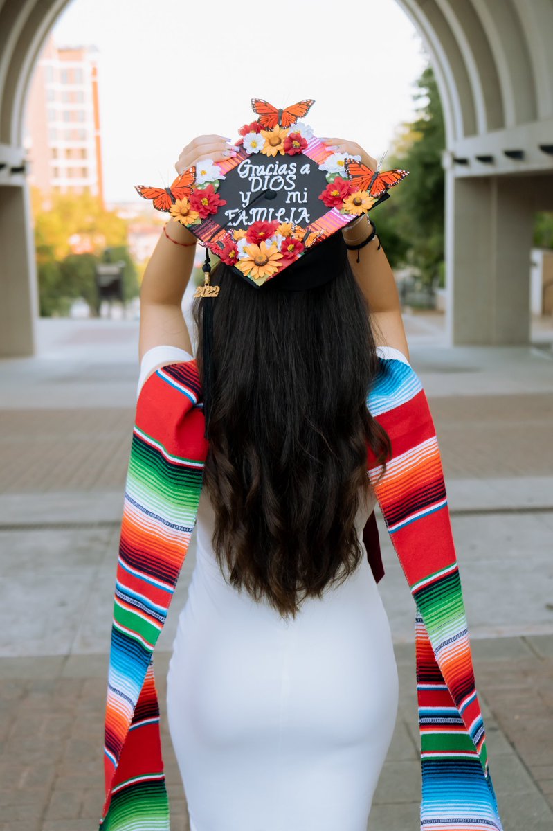 i’m an educated fool with money on my mind 👩‍🎓 #txst22