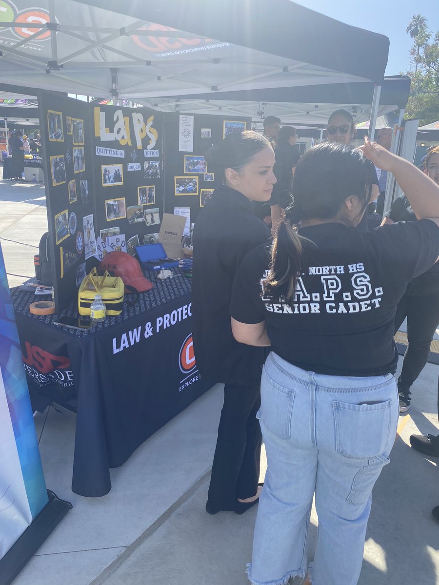 Ashley Fulmer (@fulmerscience) on Twitter photo Great event today learning about all the CTE programs in <a href="/RiversideUSD/">Riverside Unified School District</a> #seeingisbelieving #rusdlearns Great event today learning about all the CTE programs in <a href="/RiversideUSD/">Riverside Unified School District</a> #seeingisbelieving #rusdlearns