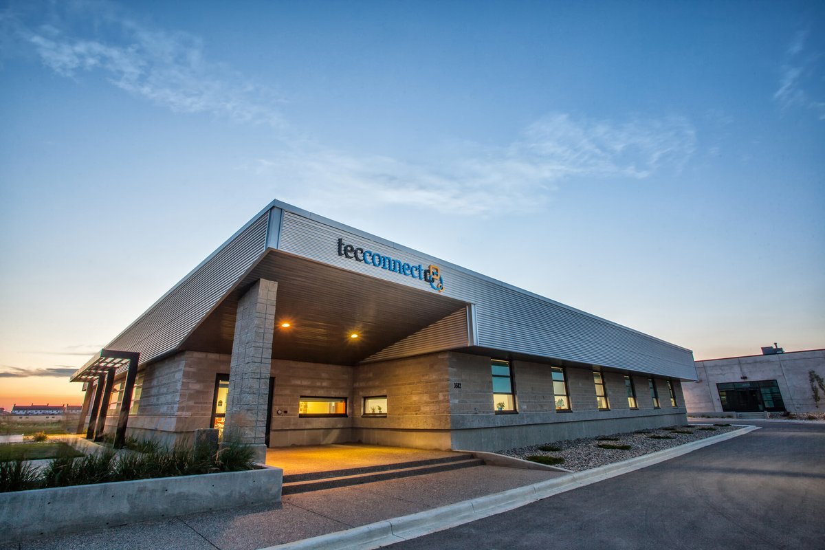 chooseleth's tweet image. Since it&apos;s opening @tecconnectAB has helped create 292 jobs with a payroll of over $12M for Southern Alberta entrepreneurs and start-ups. Over half of those jobs were held by #yql post-secondary graduates. #EconDevWeek22