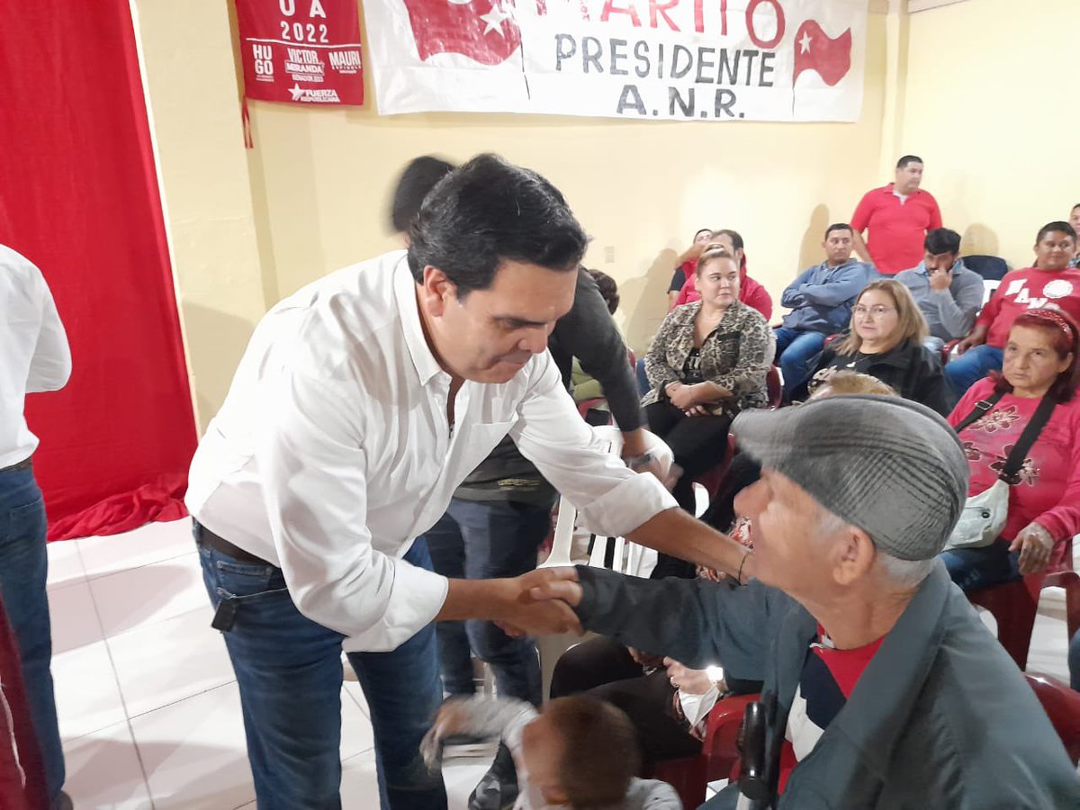 lacostasoy's tweet photo. ℹ️nfo política. Se presenta la candidatura de Manuel Lara para la presidencia de la Seccional 25 de capital. Se anunció el apoyo a los proyectos Víctor Mirada - Senador y Mauri Espinola - Diputado. https://t.co/xNNLrM64A2