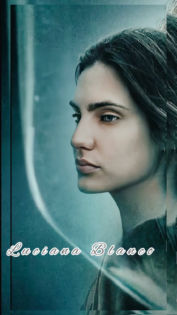 Momwoman2's tweet photo. Su nivel: Con el poder de su mirada ya me está diciendo mucho de #LucianaB.
Pocas...como Tú. 👏👏❤️🔥❤️🔥✨✨✨
#MacarenaAchaga #LucianaB
#LaIraDeDios #BuffaloFilms https://t.co/swTh7kbgXb