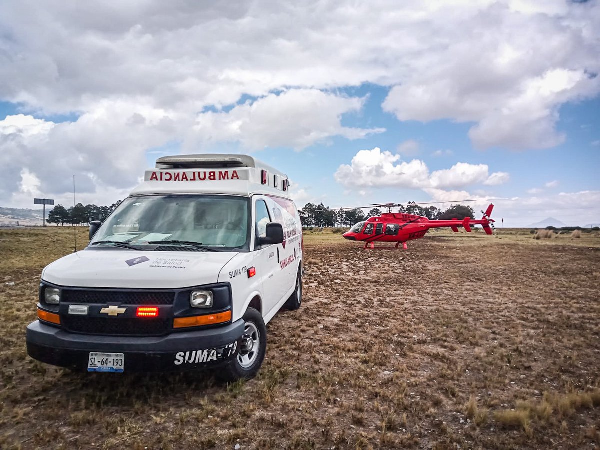 drguridi's tweet photo. #CODIGOTRAUMA POCUS en ambulancia aérea @SUMA_Puebla entrenamiento prehospitalario en vuelo para la rotación de residentes de la subespecialidad urgencias pediátricas del @T_HIMFG https://t.co/mk0rghx9wm