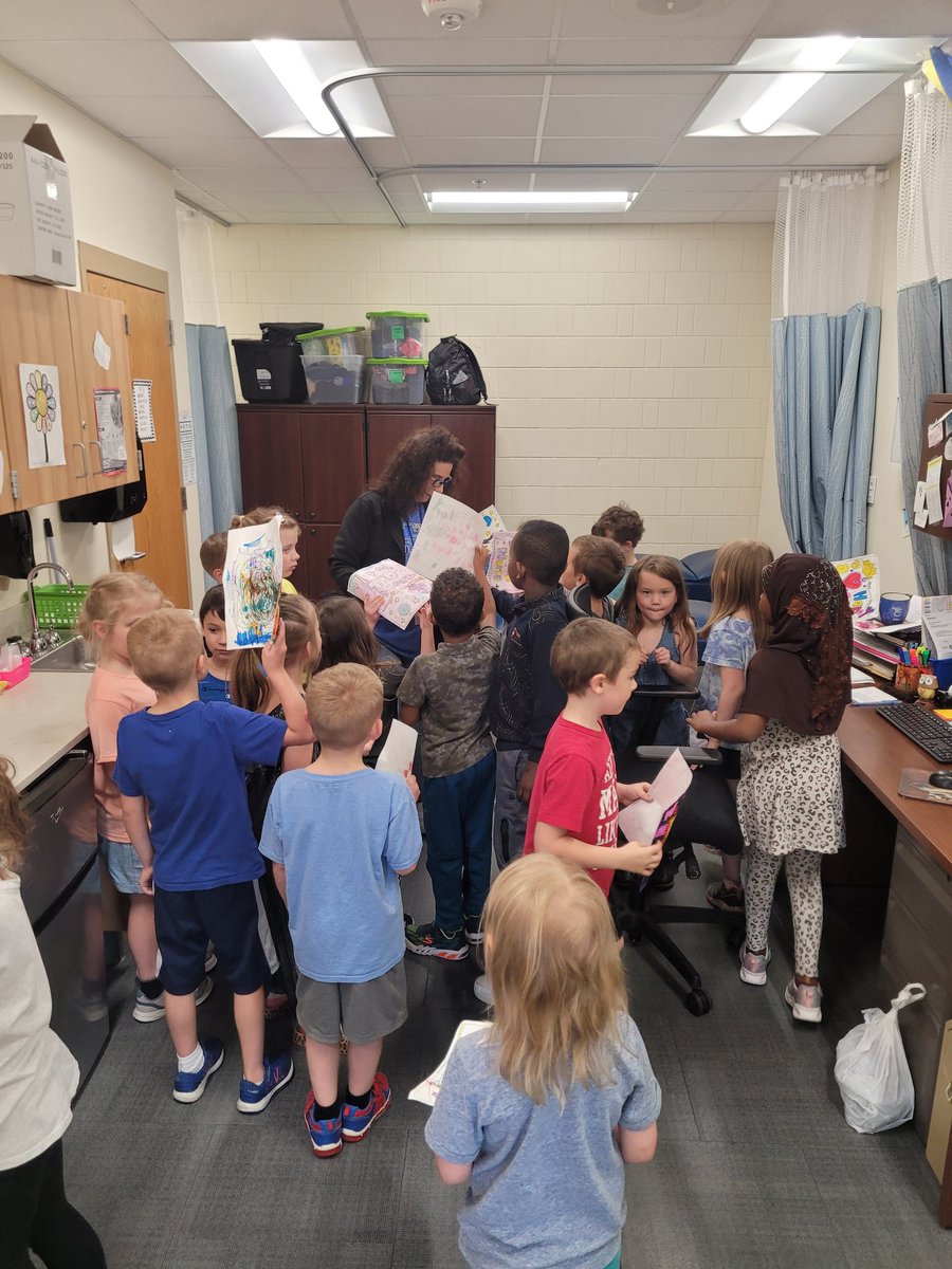 JenKoziolek's tweet photo. Happy Nurses Day to our favorite school nurse!! We are so lucky to have such a caring nurse who makes us feel better when we don't feel well.  Thanks for all you do, Jolene!! #McKinleyStrong #NursesDay2022 https://t.co/T5TXYNYY9X