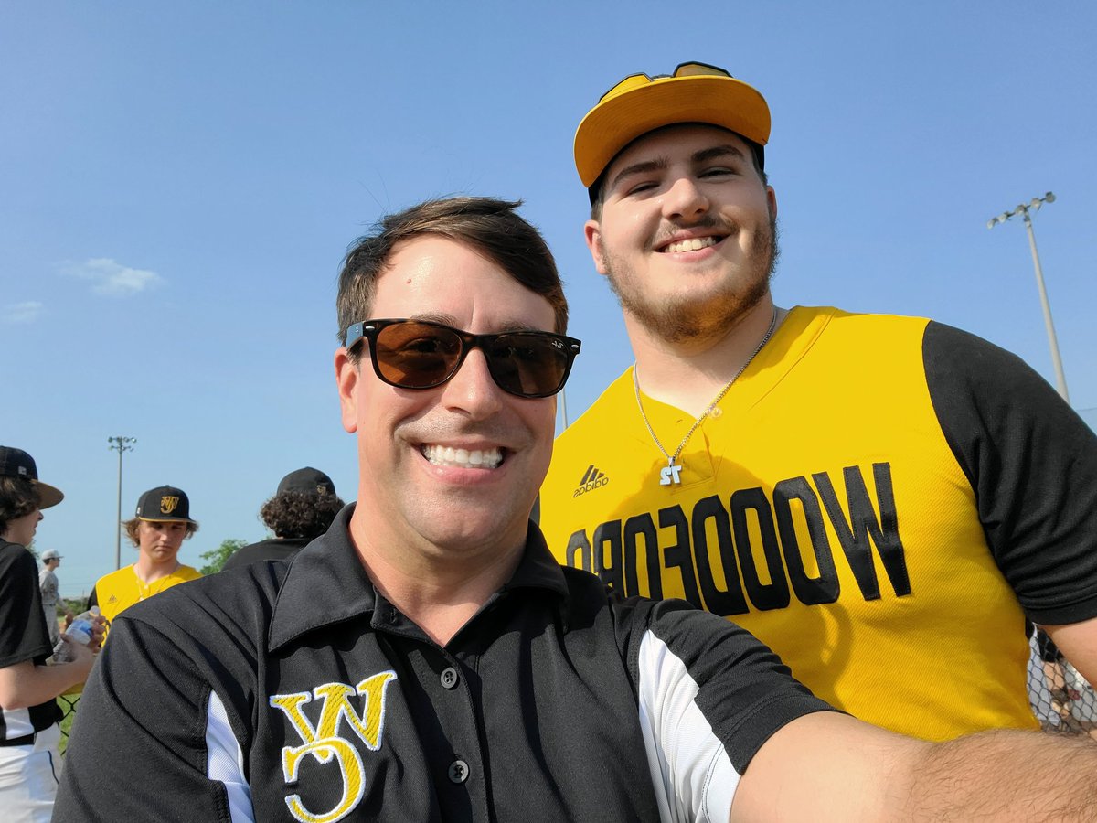 JudgeJamesKay's tweet photo. Back on the mound tonight throwing out the first pitch for Woodford County Yellow Jacket Baseball #BatJackets #WofoProud @JabariA18 @LukeHill72 https://t.co/h49eN5q6Up