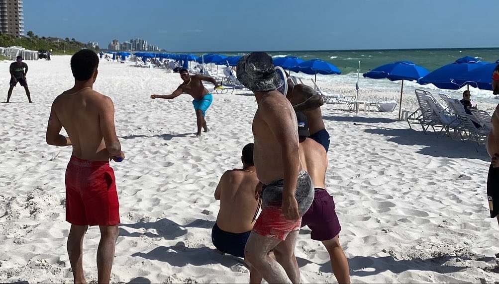 biancaesmith12's tweet photo. We had a blast on our annual Extended ST beach trip!! #RedSox #RedSoxExtendedST #DirtyWater #BeachFun https://t.co/1vCIAsNKBk