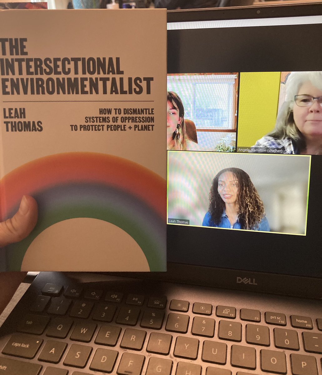 mayacroplastics's tweet photo. Not gonna lie, I was pretty starstruck seeing @Leahtommi talk last week. Her positivity is inspiring and her book gives tools to tackle oppression and environmental problems at once 💫 highly recommend giving it a read! And support a local bookstore like @thirdeyebag! https://t.co/gjz3Dy9QXM