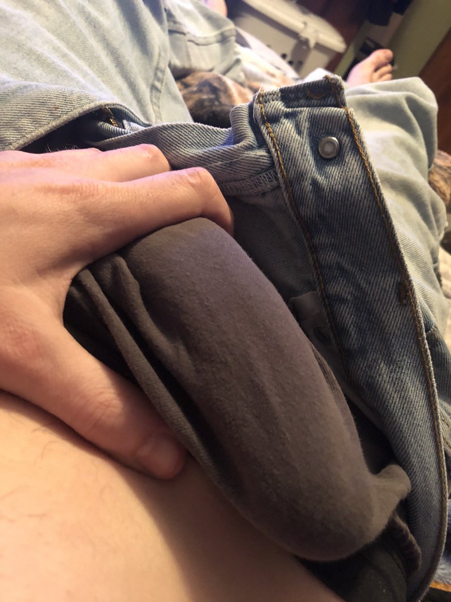 shadowz0313's tweet photo. Redoing pinned. #nsfwtwt 

-30
-He/Him
-Straight
-Dom/Occasional Switch
-6’2
-Bad Breeding kink for not wanting kids
-Dms open/Open to Trades/Sext
-Like and Retweet to be moots. https://t.co/fBgiFwq6qD