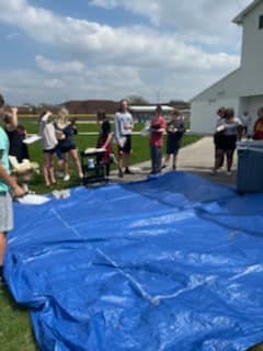 BF_Intermediate's tweet photo. Today our EGG-cellent science teachers allowed students the opportunity to apply their knowledge of force and motion! Students brainstormed a way to keep an egg safe when dropped from the bleachers! https://t.co/25PbT10V1g