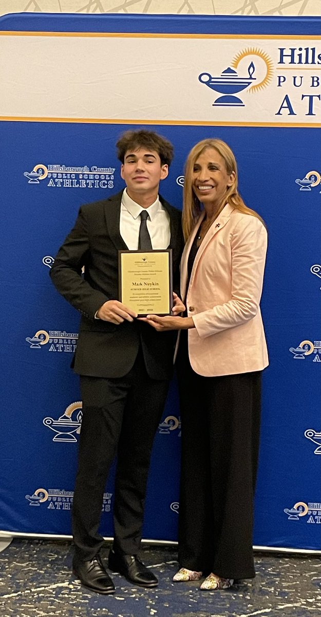HCPS_SumnerHS's tweet photo. Congratulations to Sidney Monge &amp; Mark Nuykin for being honored at the @HillsboroughSch Scholar-Athlete Banquet. Both students received a $1000 scholarship.  #RAYSup https://t.co/Vh82S4ruWc
