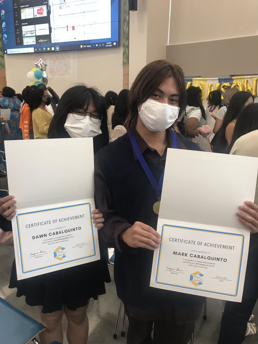 Mr. Peel (@cwpeelart) on Twitter photo Blanson CTE Awards Night was awesome! Congrats to these award winning visual arts students! Alejandra, Mark, Anthony, Dawn, Shakira and Doris!! So proud of y’all!! <a href="/BlansonCTEHS/">Blanson CTE HS</a> <a href="/AldineArt/">Aldine ISD Visual Arts</a> Blanson CTE Awards Night was awesome! Congrats to these award winning visual arts students! Alejandra, Mark, Anthony, Dawn, Shakira and Doris!! So proud of y’all!! <a href="/BlansonCTEHS/">Blanson CTE HS</a> <a href="/AldineArt/">Aldine ISD Visual Arts</a>