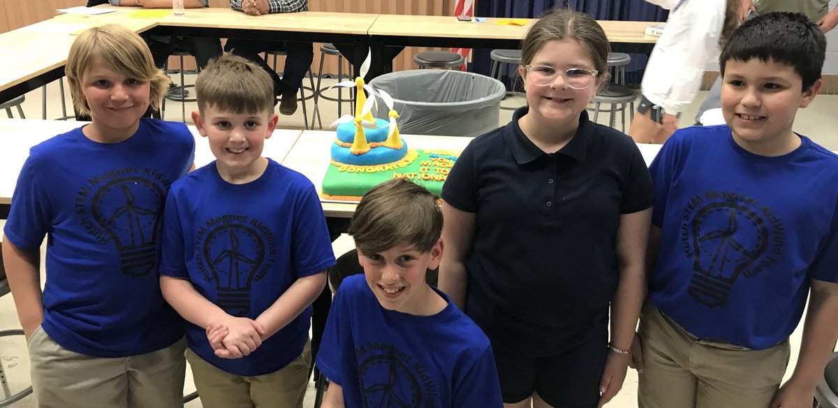 MrGHMSA6's tweet photo. It’s been a long hard couple of weeks. Tonight the team achieved their best energy output to date after working through the evaluation process. Long frowns turned upside down. Can’t wait to see what this group does @KidWind_Project next week. @hutchSTEMmagnet https://t.co/2aK3Vsm8le