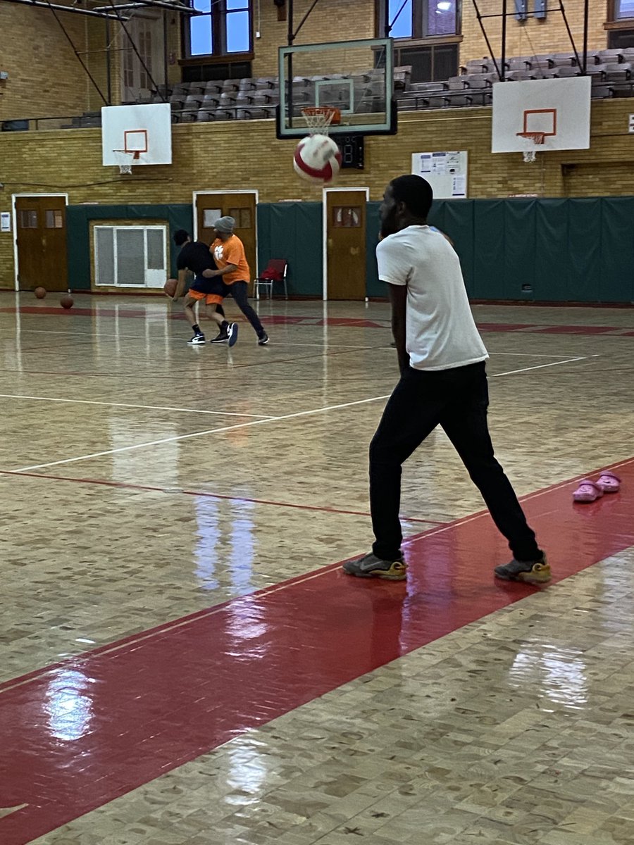 NHaynes1969's tweet photo. Franklin Upper School staff lock-in (6pm-6am)with their seniors because they are going to miss them so. What a great community. @RCSDNYS @rocrestorative @RCSDFranklin https://t.co/NN6HrTo6Dw