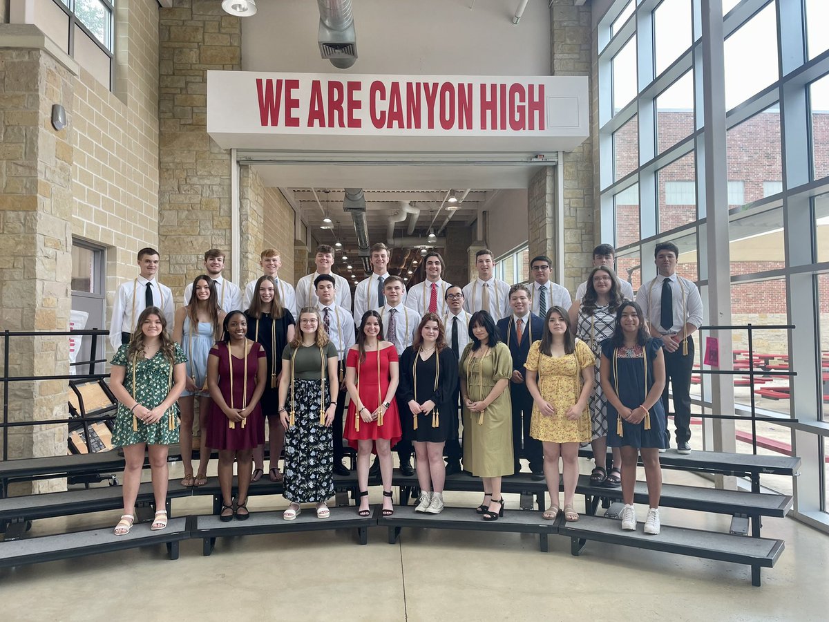 CougCounselors's tweet photo. Congratulations Class of 2022 - Top 15, 10, and 5 percent! We are so proud of all you have accomplished. Thank you for being such a big part of Cougar Nation! @DavissonDustin @canyonhscougars @RobinConger11 @Supt_comalisd https://t.co/VbUZCEZIbs