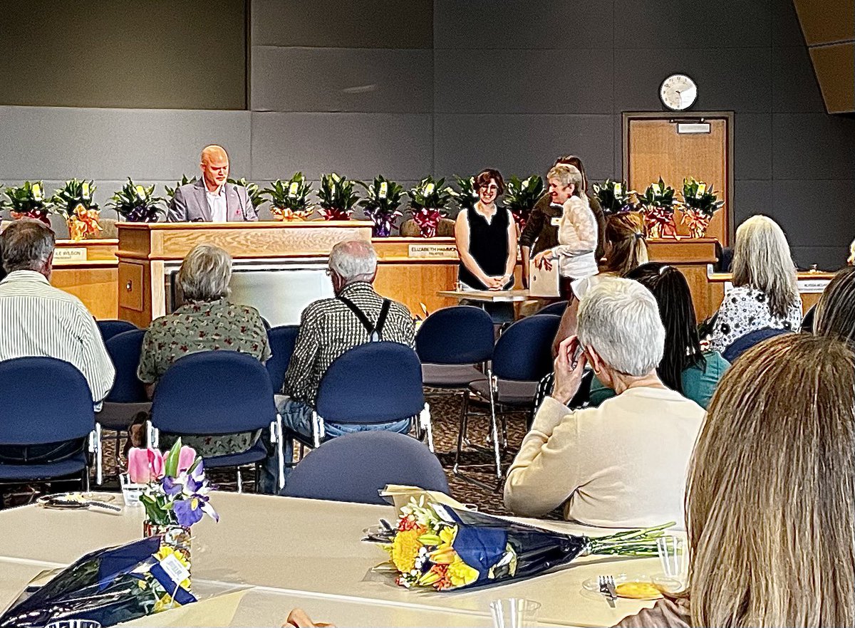 jdcross76's tweet photo. Congrats 2 the @BakerMiddle &amp; #OneTroy Support Staff who were recognized this evening @ our Outstanding Support Staff Reception! They represent the many individuals who are the behind the scenes 🪨 ✨’s who are the ❤️ &amp; soul of @troyschools! Thank you for your incredible service! https://t.co/ygsDuc5FIS