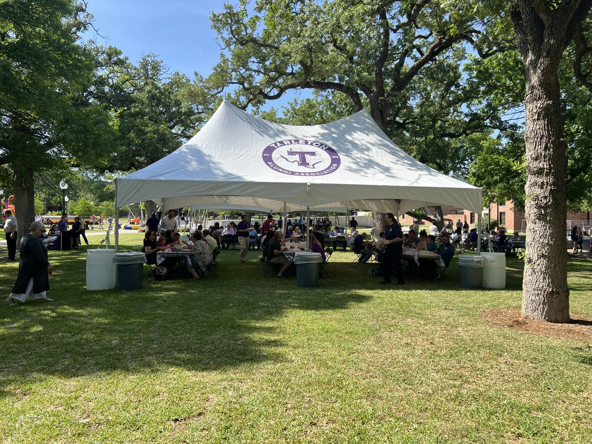 TarletonPrez's tweet image. Thankful for our incredibly dedicated faculty and staff @TarletonState. The President’s BBQ is one small display of our appreciation. Thank you for another great academic year! 💜👏