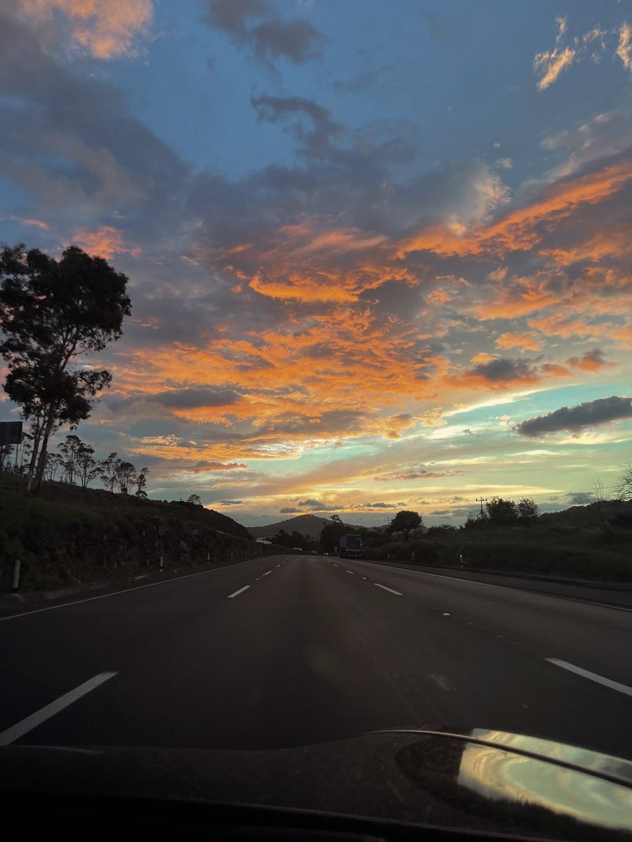 _marianaavg's tweet photo. La paz que el cielo me da 🥹 https://t.co/T5EqZS6D63