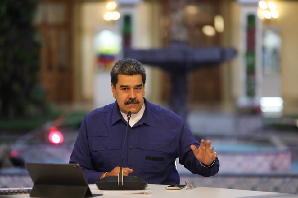 DhelizAlvarez's tweet photo. Acompañamos a nuestro Pdte. @NicolasMaduro en el Miércoles Productivo: Capitulo Motor Exportaciones y Nuevas Fuentes de Divisas, donde instruyó construir una ruta exportadora que ocupe el 20% de la producción de todos los sectores productivos del país como meta inicial. https://t.co/pD7KXT7gGR