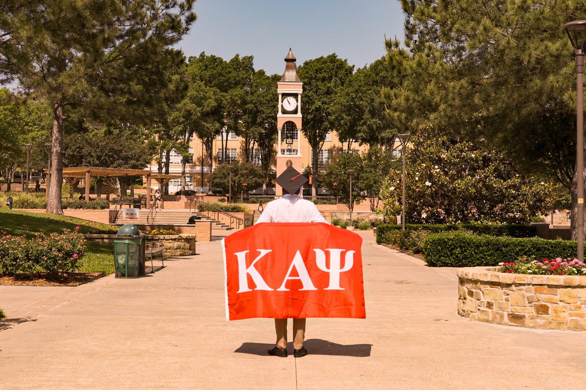 reemwright's tweet photo. “Where God guides, he provides.” 
– Isaiah 58:11”

💫Bachelors of Business Administration 
💫Concentration in supply chain management

- Keepers of Exchequer of ΡΠ♦️
-Spr’22 ADP👌🏾
-Phi Chi Theta Business Fraternity 
- CSO treasurer 
-BES Founder 🖤
Thursday May 12, 2022  2:30pm https://t.co/IxAkztZFG5