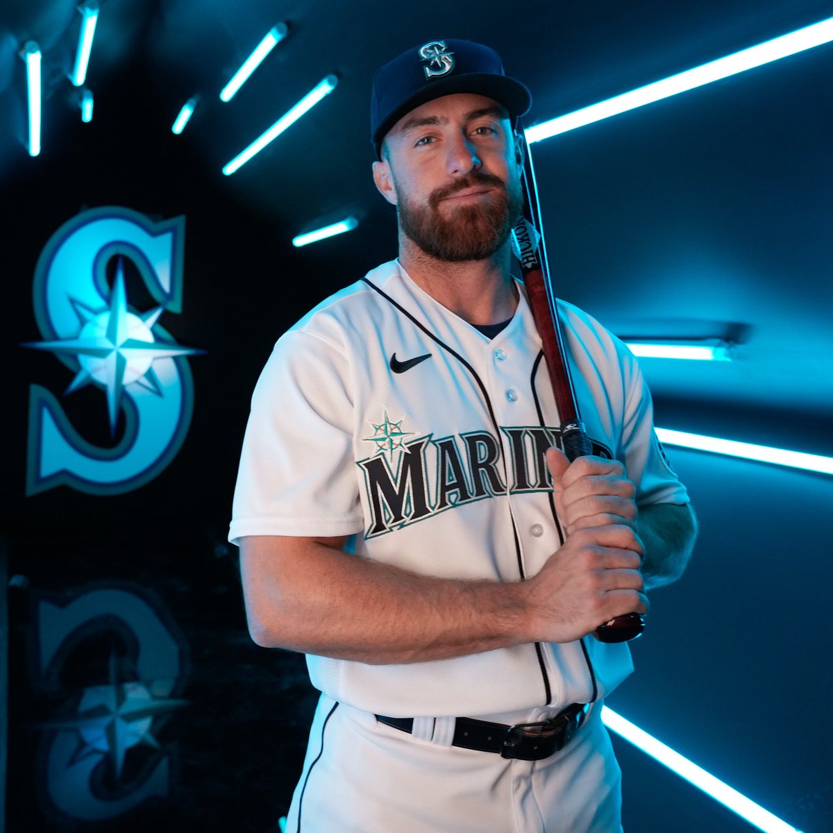 Thanks for your efforts both on and off the field over the past 6 years, <a href="/DWalt05/">Donnie Walton</a>. Best of luck with the Giants!