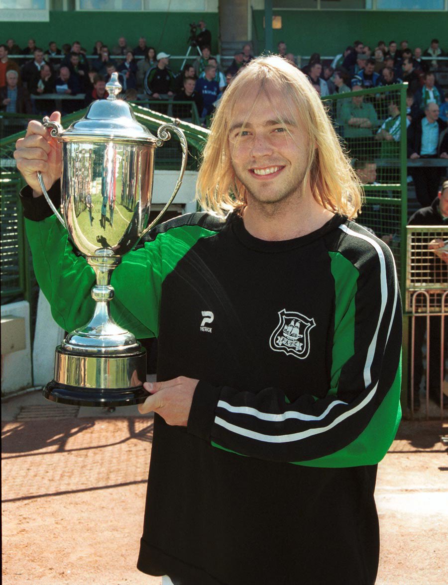 Second_Balls's tweet photo. This is former Argyle striker Paul McGregor. Paul still lives in Plymouth - in a 3 bedroom house owned by @joshwiddicombe https://t.co/6kiIGFpUbu