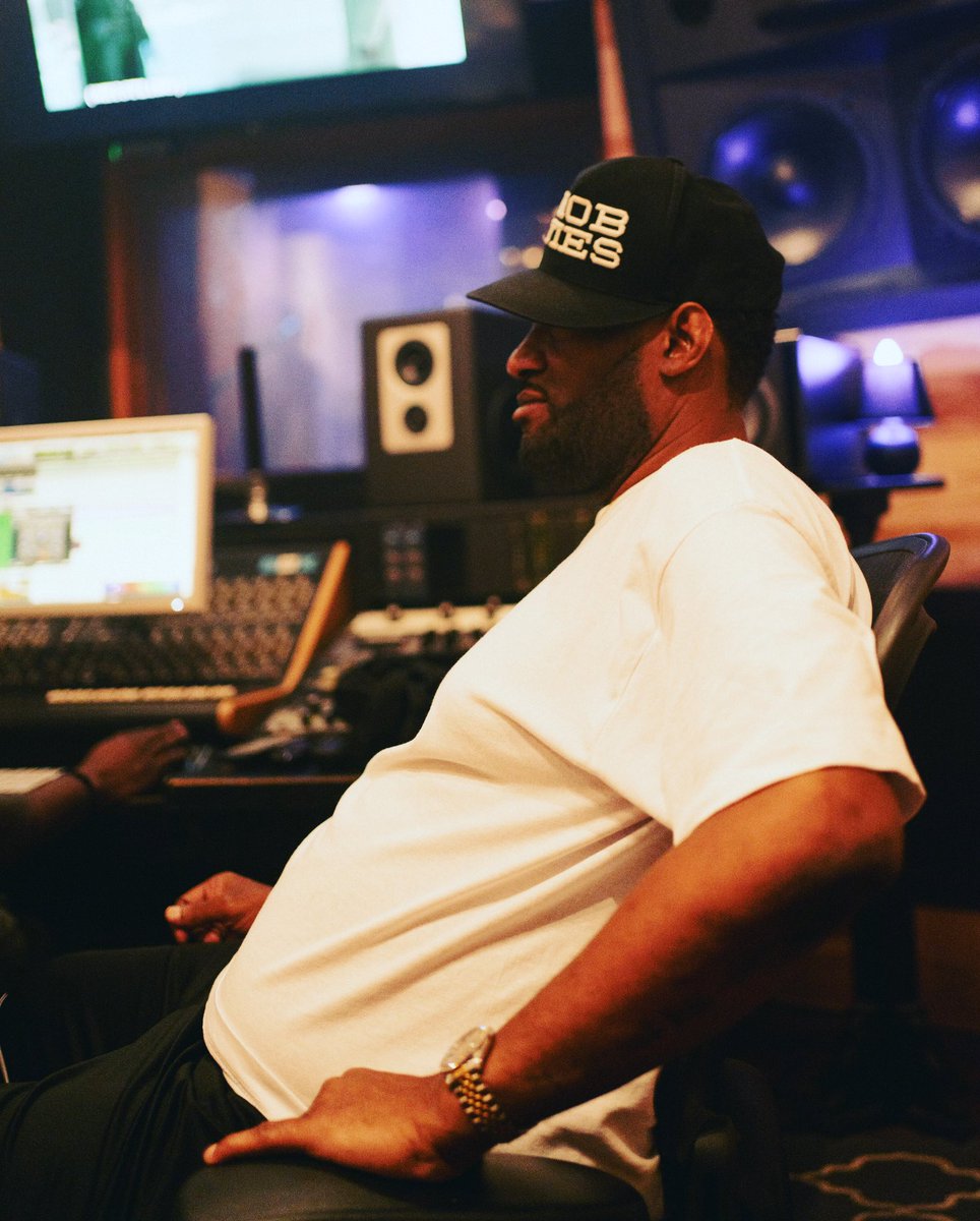 esgworld's tweet image. #workflo☂️ #SouthsideQuincyjones