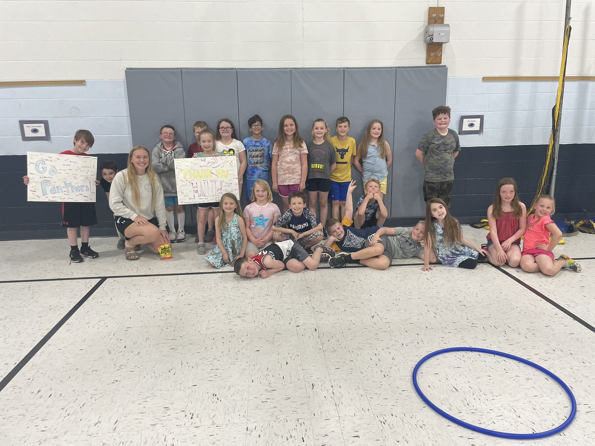 beth_stolte's tweet photo. Special almost-end-of-the-year THANK YOU to our high school helpers! Austin, Hallie, and Angel have had the best attitudes and been the most fun this school year!
#youdabest 💙 https://t.co/qQvwwxoEsO