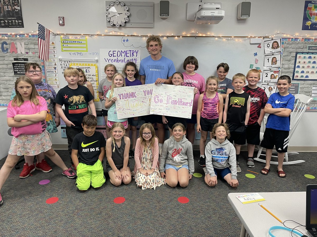 beth_stolte's tweet photo. Special almost-end-of-the-year THANK YOU to our high school helpers! Austin, Hallie, and Angel have had the best attitudes and been the most fun this school year!
#youdabest 💙 https://t.co/qQvwwxoEsO
