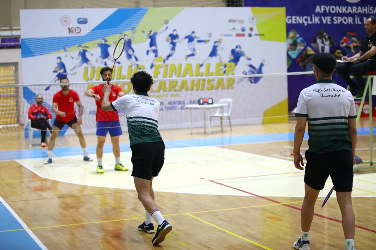 uniligsgm's tweet photo. ÜNİLİG Badminton Süper Lig Müsabakaları.

#ünilig #tusf #gsb #badminton https://t.co/nnqKINfbYy
