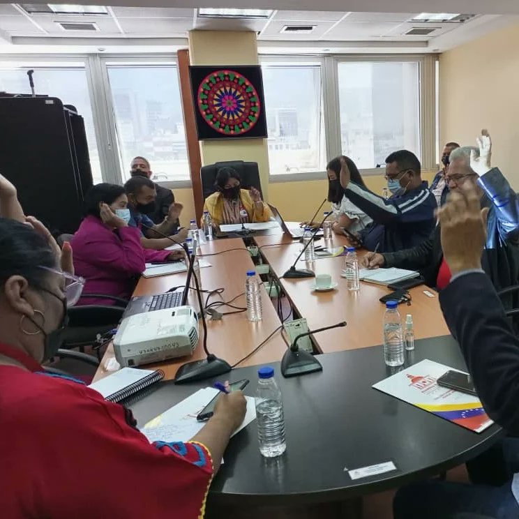 Indigenas_AN's tweet photo. #11Mayo Se realizó la Reunión Ordinaria de la Comisión Permanente de Pueblos Indígenas de la AN, esta reunión fue orientada por la Primera Vicepresidenta, Dip. Nicia Maldonado, con la finalidad de tratar los puntos del orden del día. https://t.co/SpLCzMrC6k