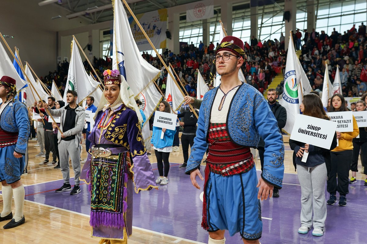 uniligsgm's tweet photo. ÜNİLİG Final Müsabakaları Açılış Töreni Afyonkarahisar'da Gerçekleştirildi.

Bakan Kasapoğlu, Türkiye'yi spor ülkesi haline getirmek için büyük emekler verdiklerini dile getirerek, 
+++

https://t.co/Gf4tj5n2DZ https://t.co/Rbd1KT5kdr