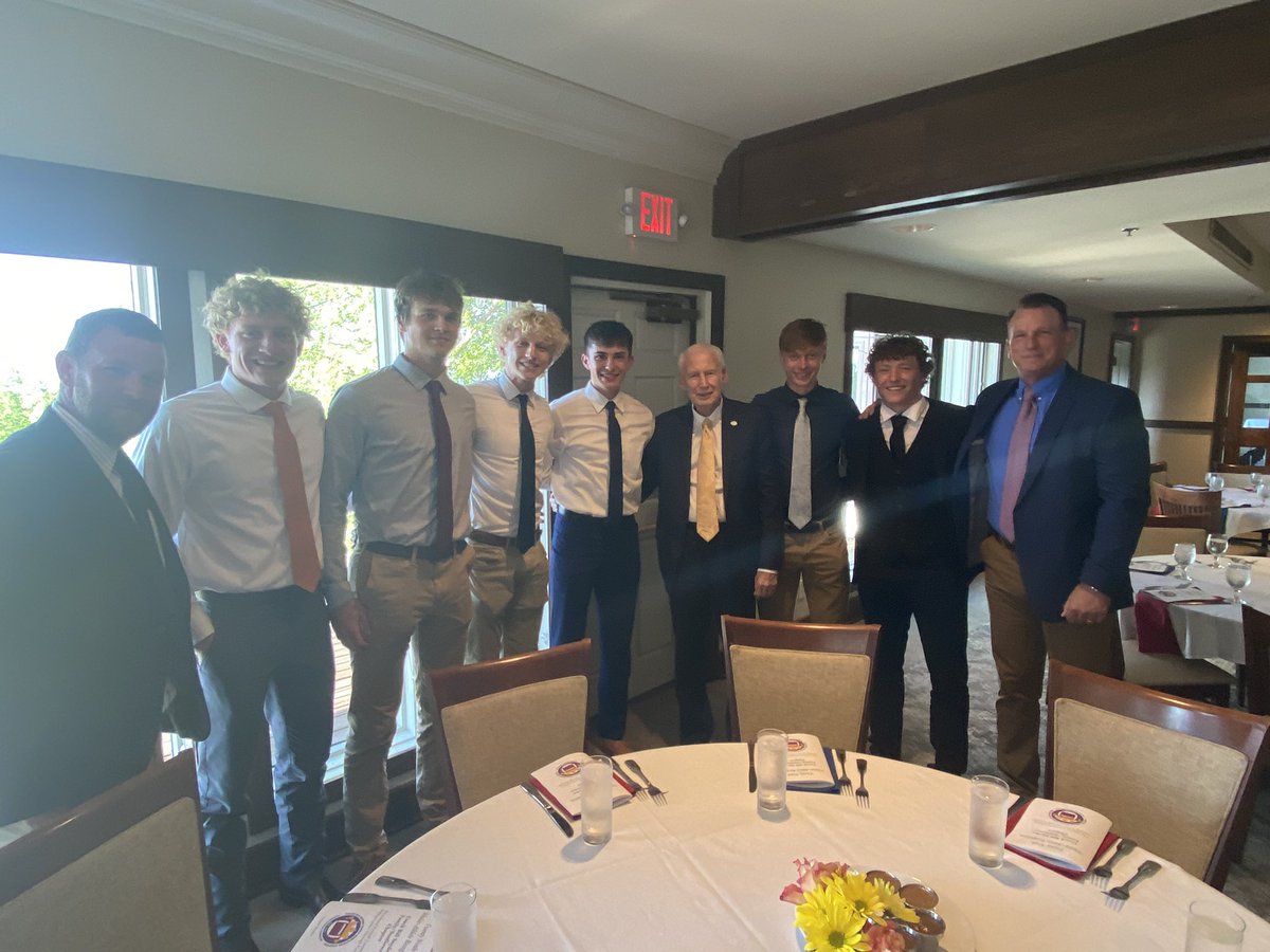 Celebrated <a href="/KylerKonrade/">Kyler Konrade</a> tonight at the Bill Snyder National Football Scholar Athlete banquet. Super proud of this young man. Has represented Teuton Nation so well. 1/