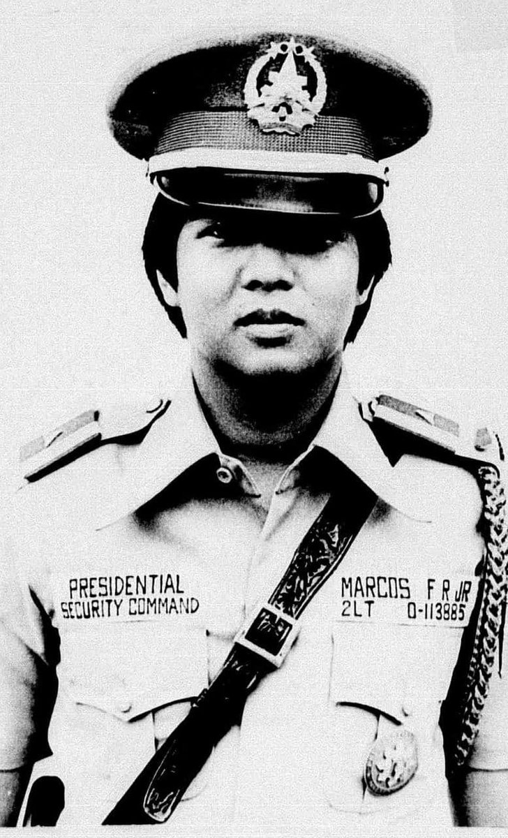 CallMe_Eun's tweet photo. Pinagsisigawan ko ikaw ang Senador ko,Vice President ko at now President ko.Di ako natakot na mabash o iUnfriend ng mga kaibigan ko at kamagAnak ko. k lang tawagan din akong magNanakaw o Mamatay tao at Bobo at tanga.Sakin isa kang Mabuting pulitikong Nakilala ko.
@bongbongmarcos https://t.co/h89EETLgnN