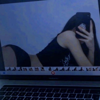 gothbitties's tweet photo. 💿💻

#NewProfilePic #nsfw #nsfwtwt https://t.co/5PYqFEWgYs