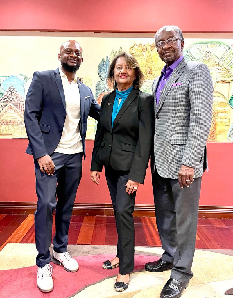 Abka Fitz-Henley tweet media