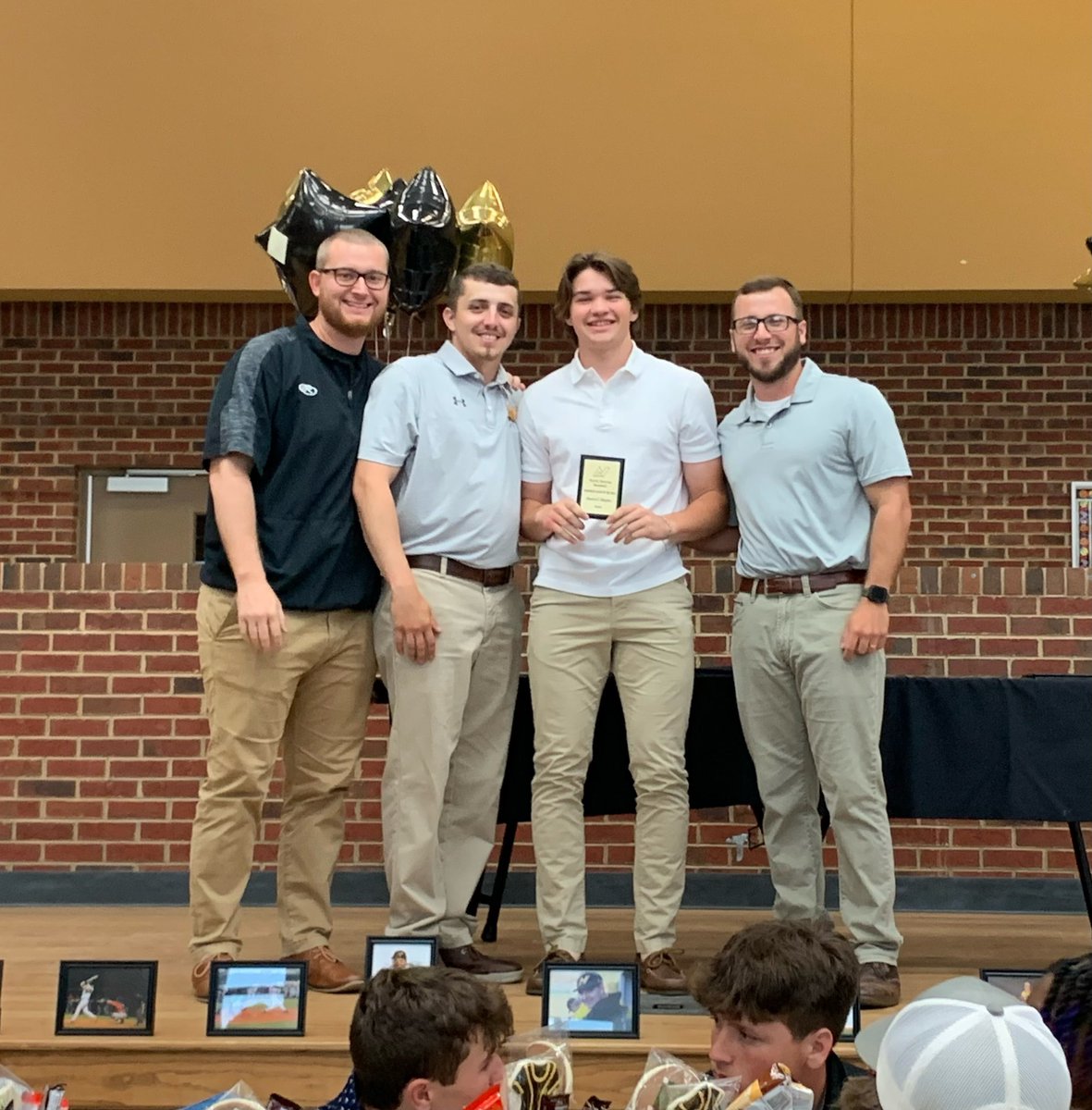 NeerBaseball's tweet photo. Tonight, we celebrated our 2022 group. The following individuals took home individual awards: 
Offensive Player of the Year: Daniel Skojac
Pitcher of the Year: Taylor Frazier 
Gold Glove Award: Ashton Farris
Most Improved Player: Owen Otts https://t.co/gEgBbQ6sA5