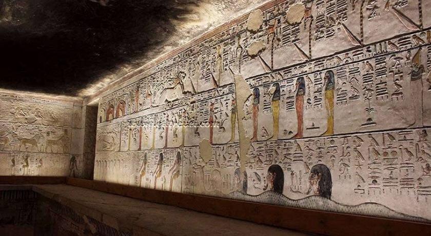 MC_Floh's tweet photo. @archaeologyart The Tomb of #Seti I (#KV17) is the longest, deepest &amp; most completely finished in the #Valley of the #Kings in #Theben (#Luxor)/Egypt.

His reign (1290–79 BC) is known for high achievements in Art &amp; Culture. It marks the first time that decorations cover every Passage &amp; Chamber. https://t.co/AVBHUlFj78